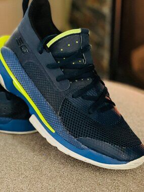 Under Armour Youth Steph Curry 7 Basketball Shoes- Size 6.5Y